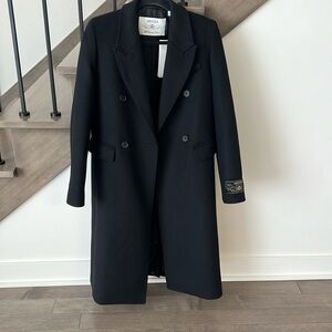Aritzia The constant coat . Xs brand new with tags